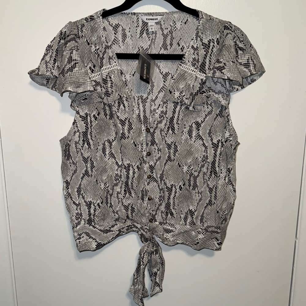 ⬇️Express Black and White Snake Print Tie Hem Blouse